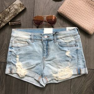 SIERRA Distressed Shorts - LT WASH